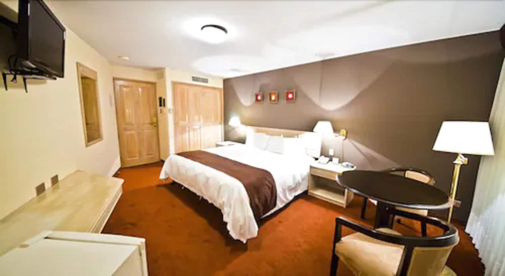 Jose Antonio Executive Hotel Lima Luaran gambar
